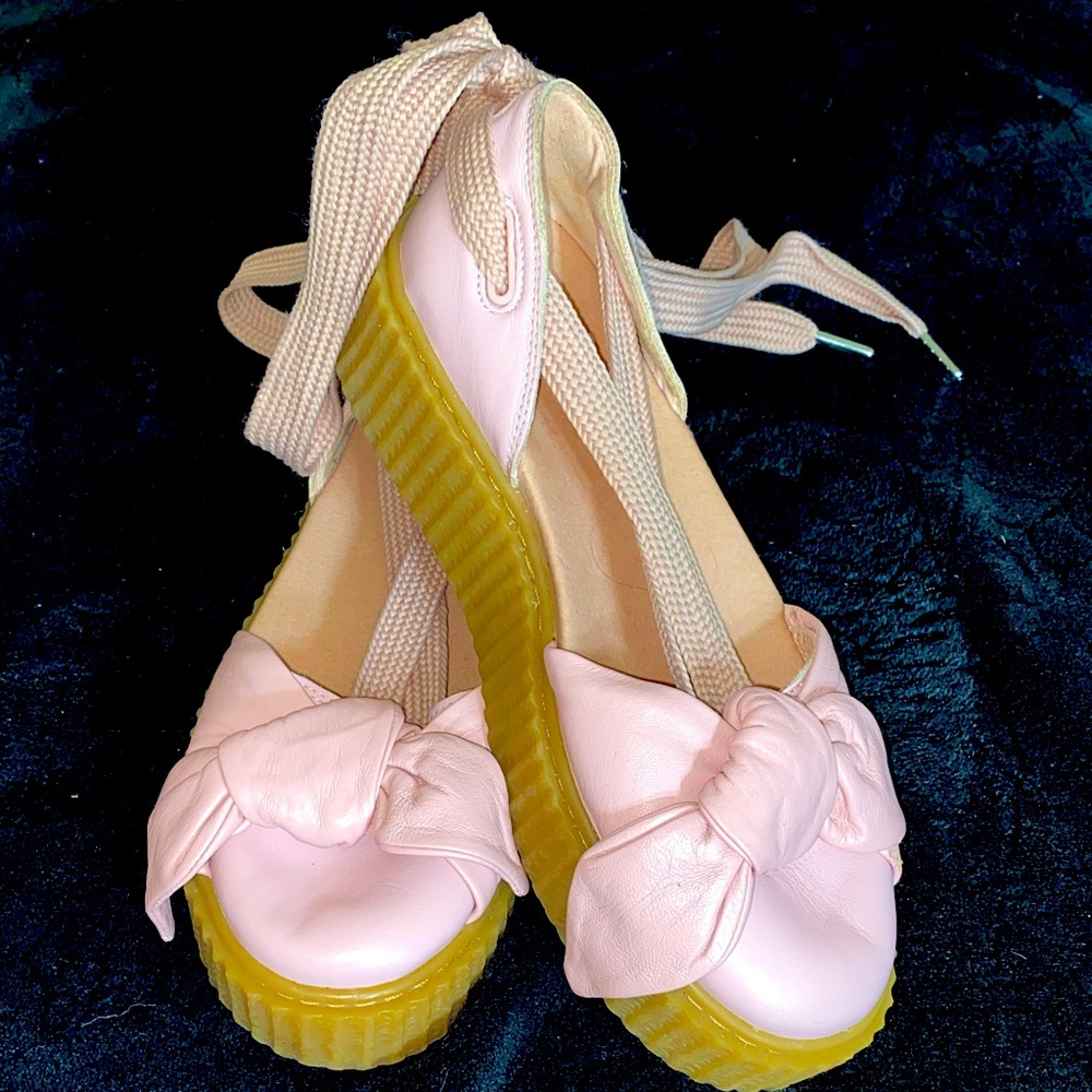 Fenty x Puma light pink bow creeper platform sandals. Size 7, Women's.